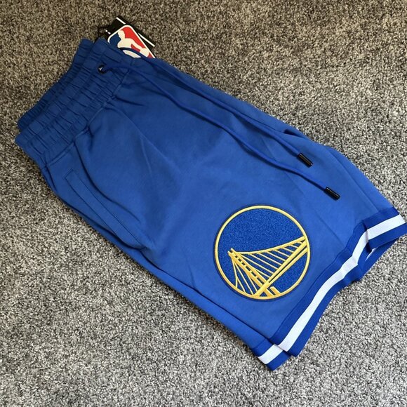 Share Men PRO STANDARD Golden State Warriors Logo Short Size Large - Picture 9 of 12